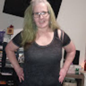 Meet your Posher, Alyson